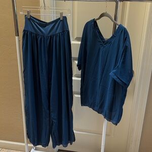 Two piece chiffon outfit L/XL NEW
